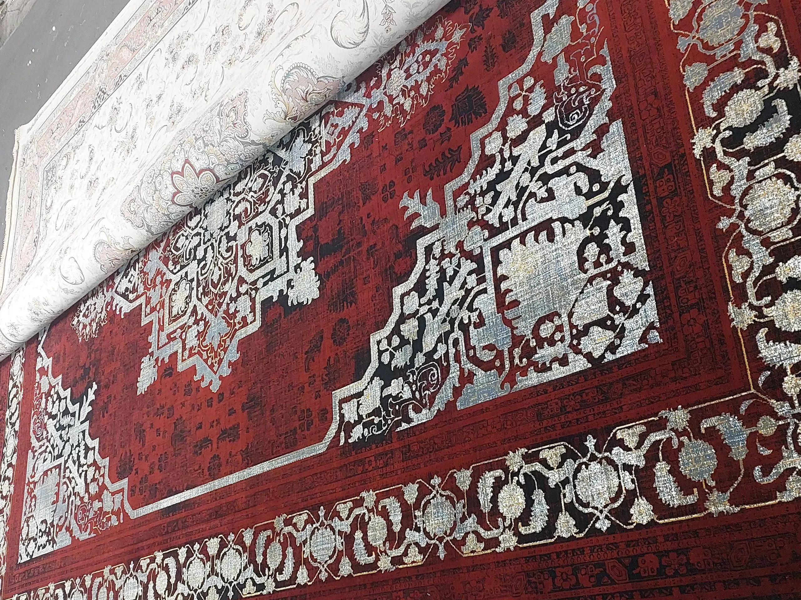 فرش نارنجی در دکوراسیون داخلی