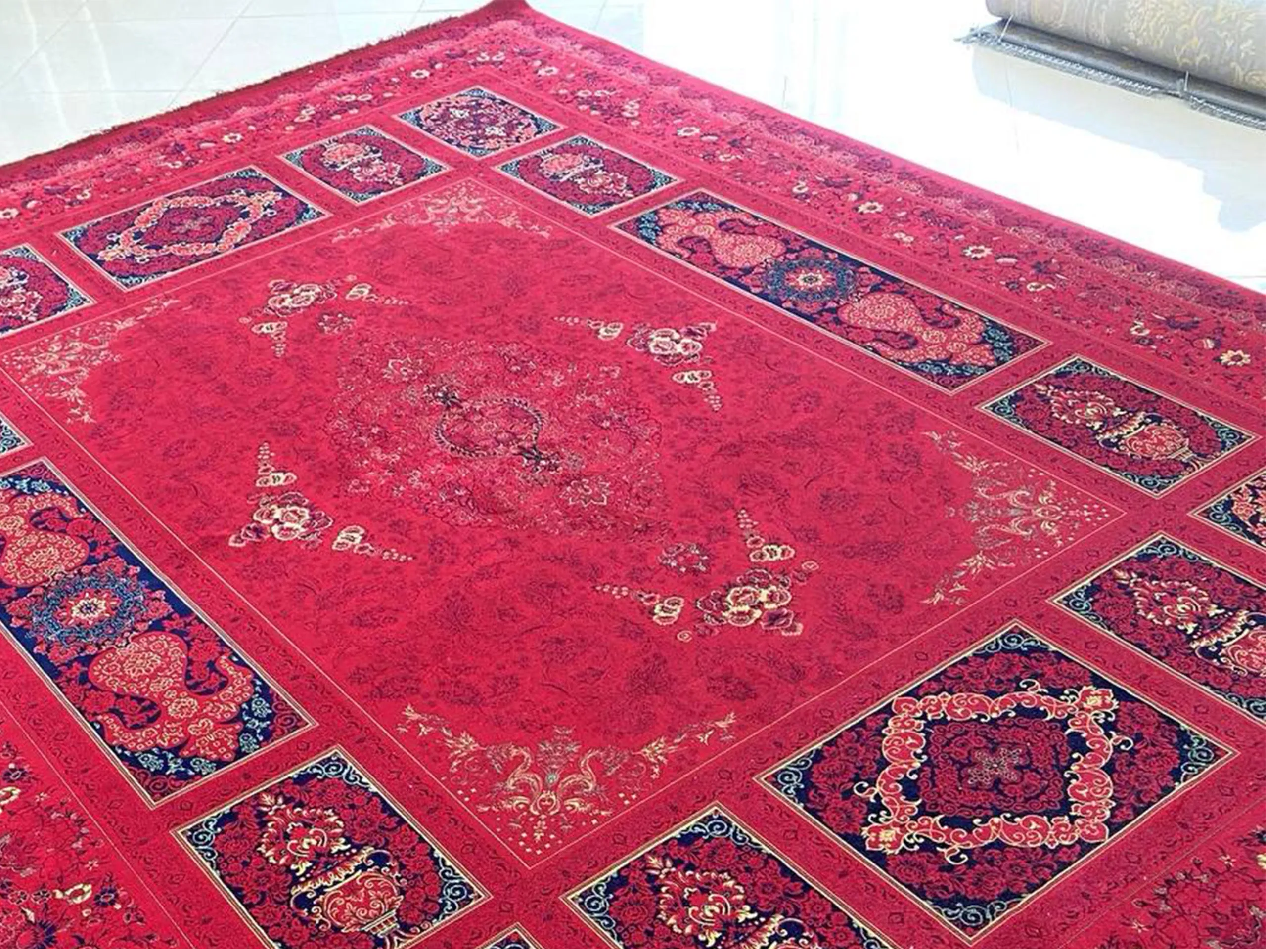 راهنمای انتخاب فرش قرمز جدید برای خانه‌های ایرانی