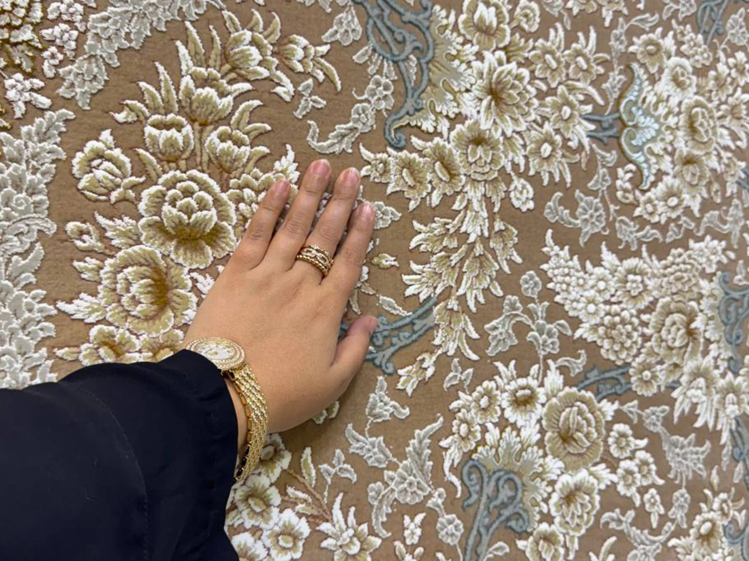 پرفروش ترین فرش های ماشینی کاشان در سال ۱۴۰۴ 3 قیمت روز فرش ماشینی کاشان