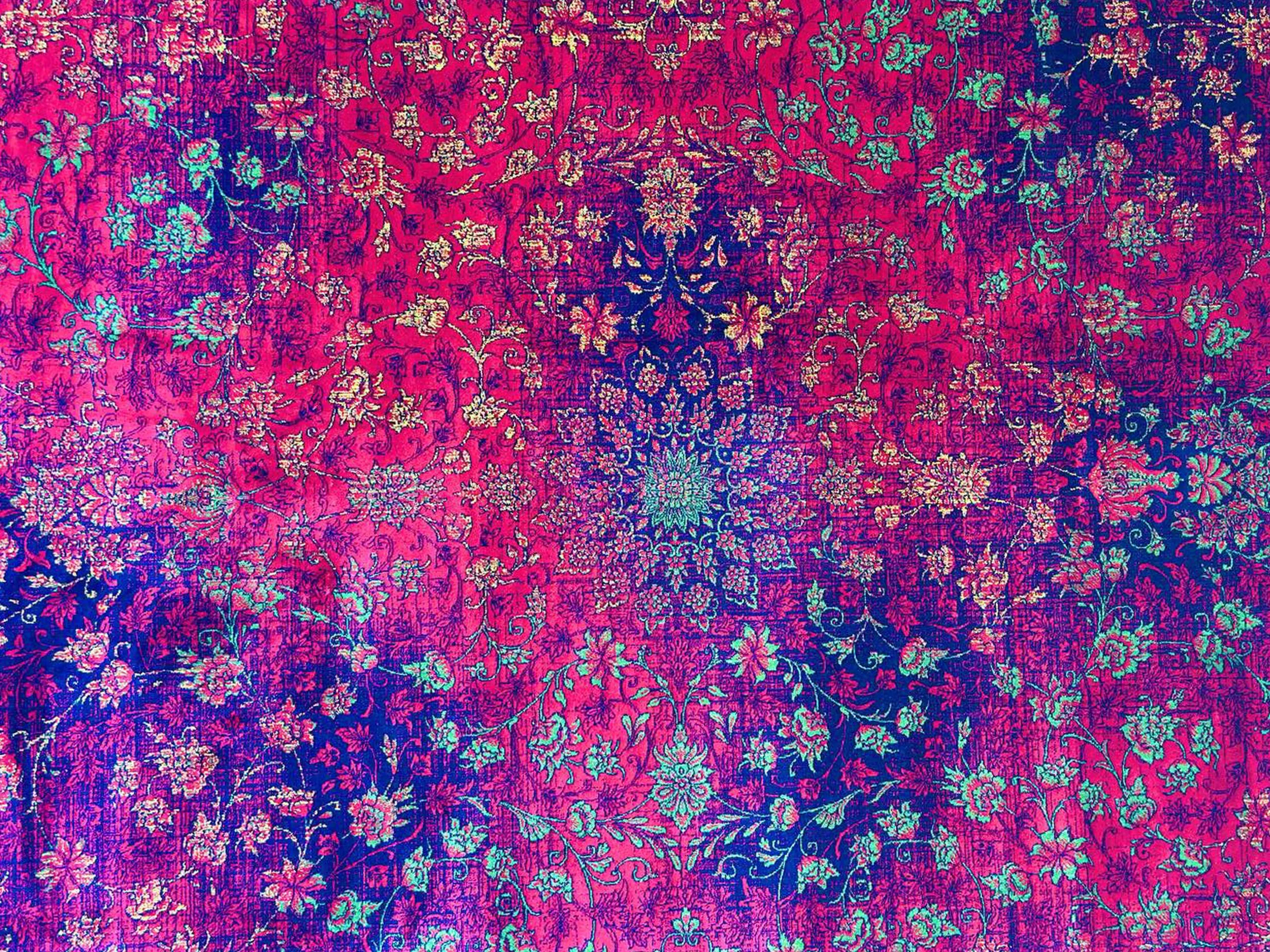 فرش قرمز از کجا بخرم؟ (نکات طلایی پیش از خرید فرش لاکی) 4 نکاتی برای ست کردن فرش قرمز در دکوراسیون خانه